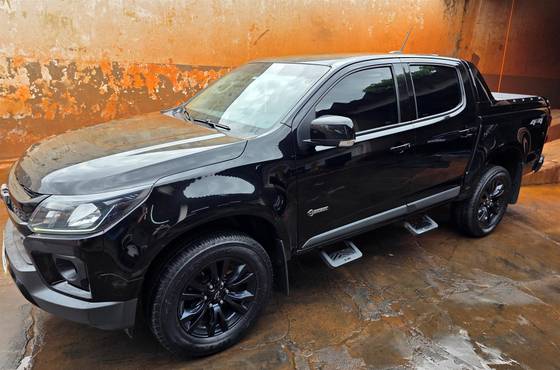 CHEVROLET S10 2.8 16V TURBO DIESEL MIDNIGHT CD 4X4 AUTOMÁTICO